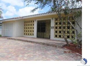 1925 N 38th Ave, Hollywood, FL 33021