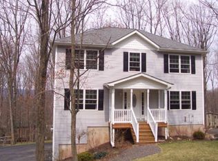 138 Grouse Ridge Ln, Drums, PA 18222