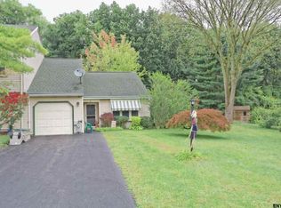 12 Carriage Rd, Clifton Park, NY 12065