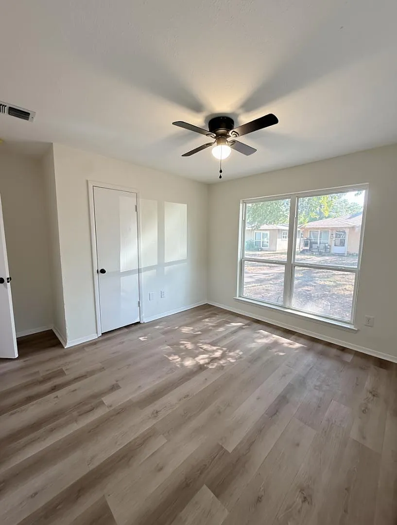 103 George Hopper — Photo 3