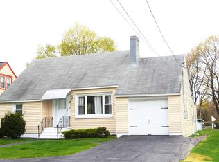 39 Weaver Ave, Waterford, NY 12188
