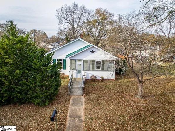 25 3rd St, Inman, SC 29349