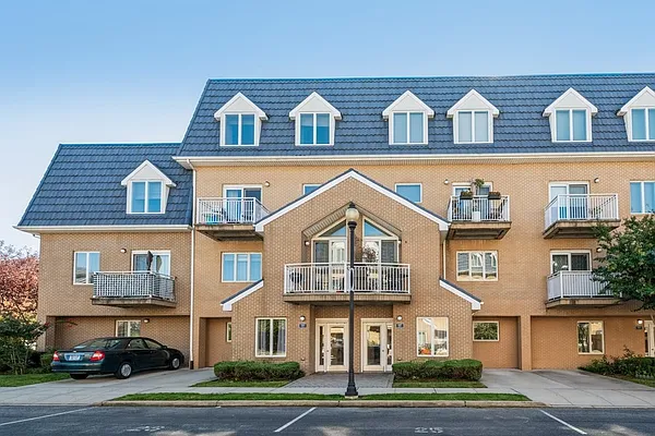 Sold by Ben Bay Realty Co. of Bay Ridge | media 12