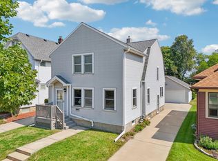 2210 S 89th St, West Allis, WI 53227