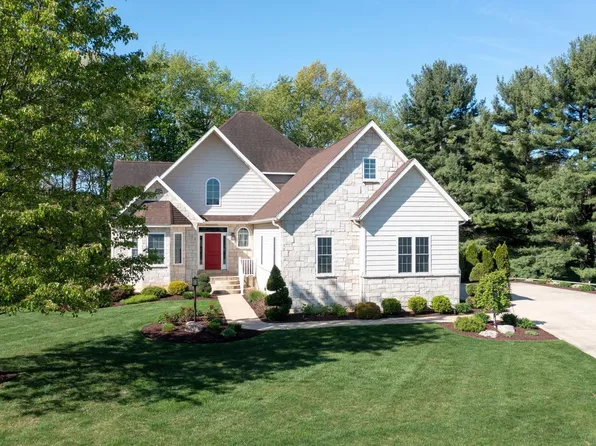 51231 Pine Croft Ct, South Bend, IN 46637