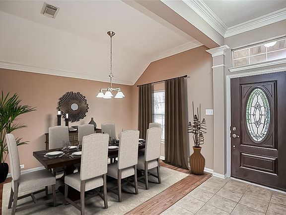 5th image of 2823 Garden Stream Ct