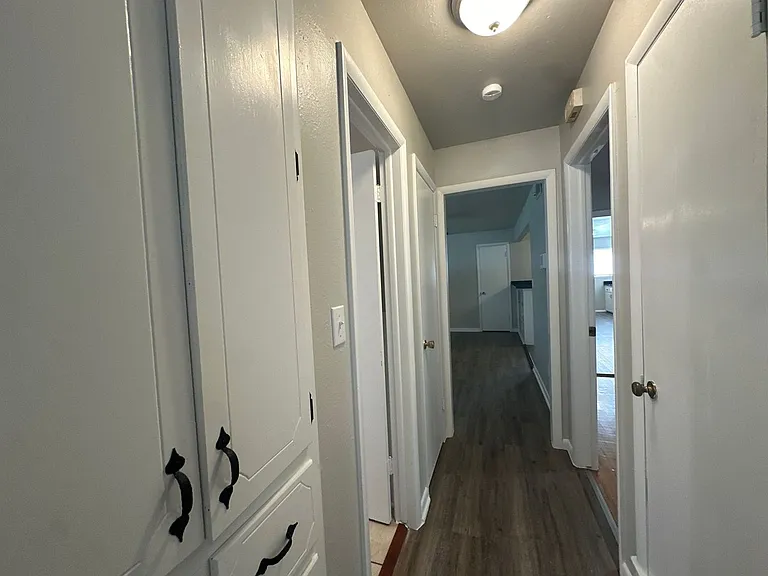 407 W Fairchild Dr — Photo 13