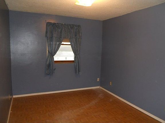 5th image of 5112 W 160th Dr