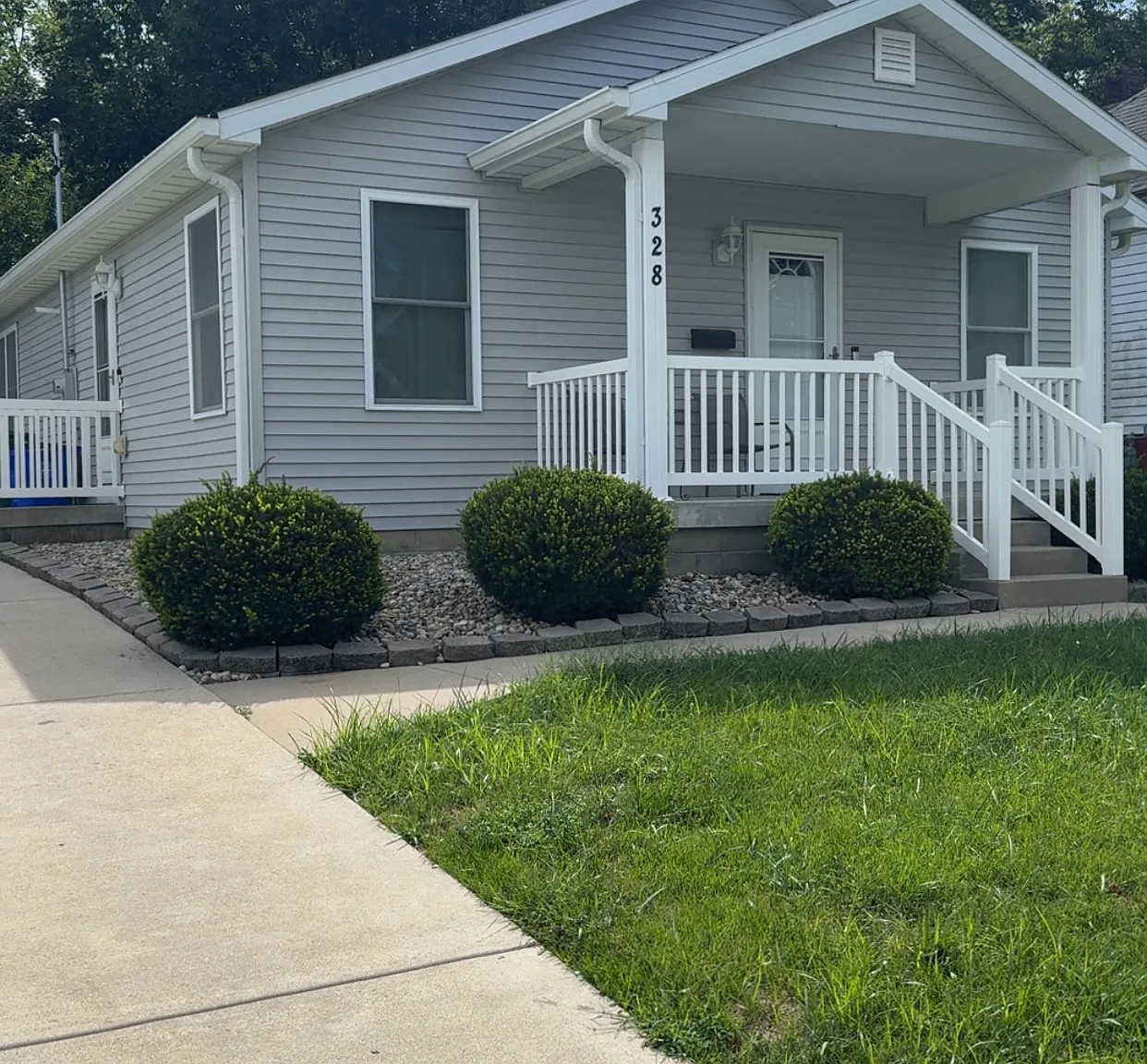 3 bed, 1.5 bath, $1,300 — Photo 1