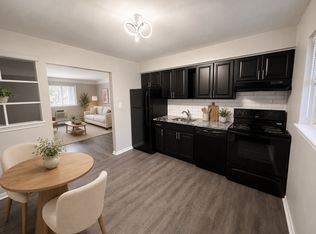 629 W Maple Rd APT 4, Clawson, MI 48017