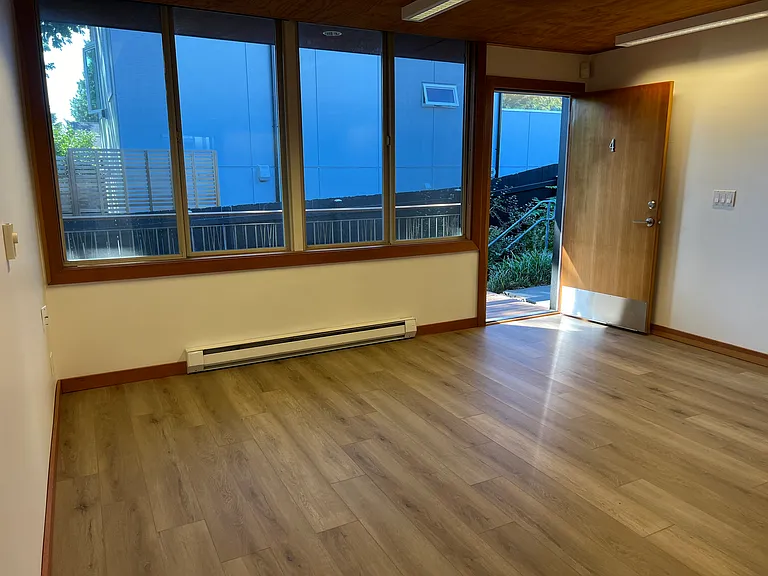 6250 33rd Ave NE #4 — Photo 8