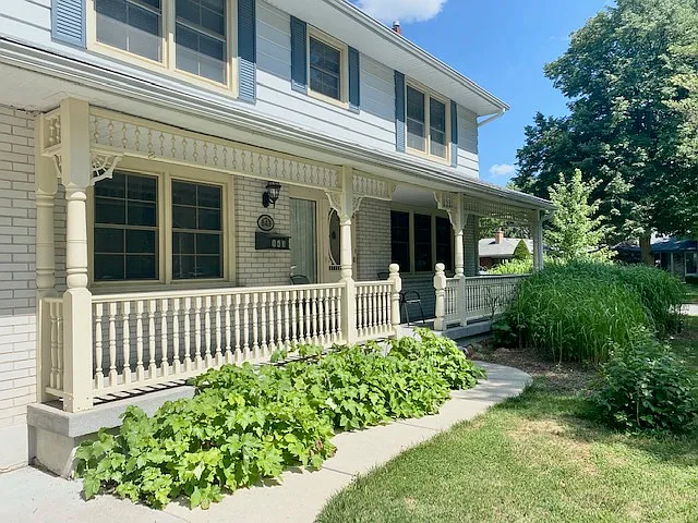 843 Driftwood Road London — Photo 2