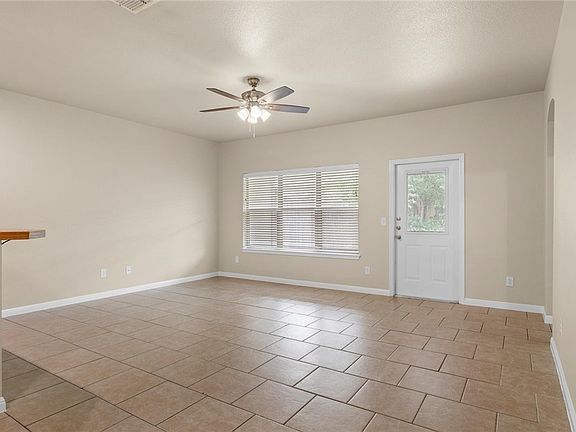 4th image of 3021-3023 Douglas Fir Dr