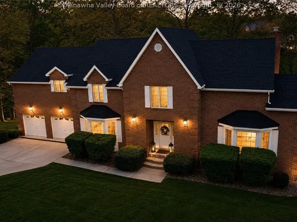 738 Pinecrest Dr, Huntington, WV 25705