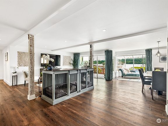 4th image of 17411 NE 45th Street #167