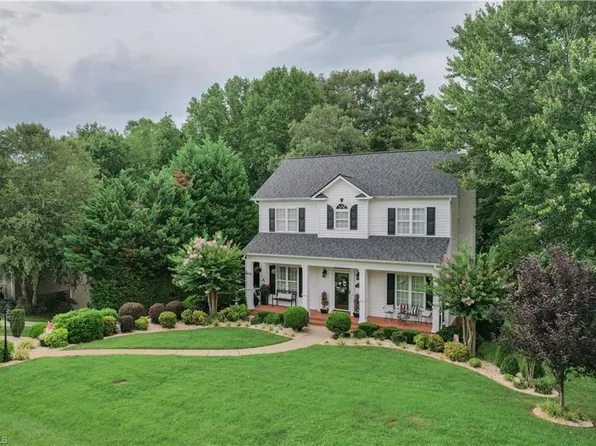 308 Cotswold Ln, King, NC 27021