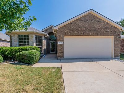 10848 Middleglen Rd, Fort Worth, TX, 76115
