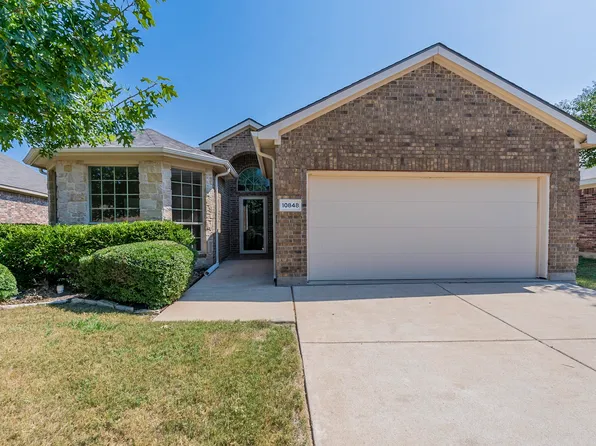 10848 Middleglen Rd, Fort Worth, TX 76115