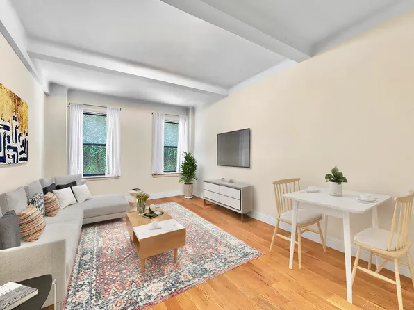 142 East 49th Street image 1 of 4