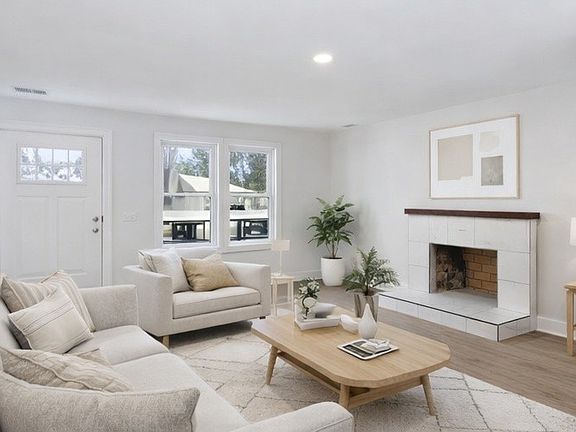 4th image of 1224 Joseph Ave