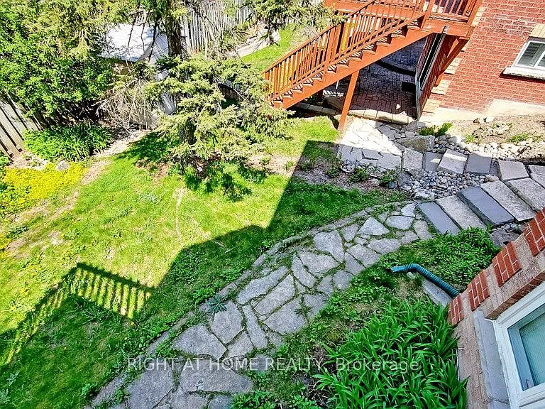 95 Lensmith Dr #MAIN AND UPPER FLOOR — Photo 3