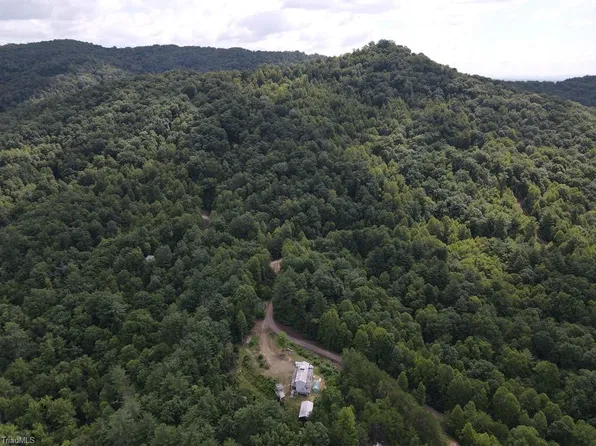 2668 Reedy Branch Rd, Purlear, NC 28665