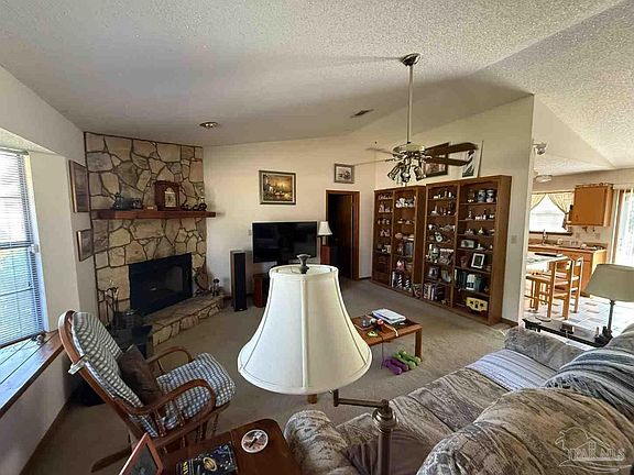 4th image of 8367 Verdura St