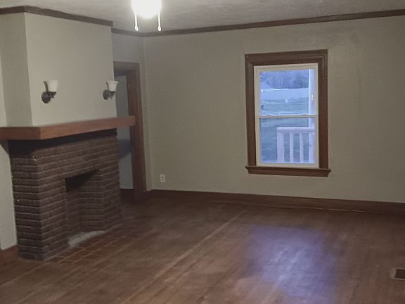 4th image of 1151-1153 N Main St #1