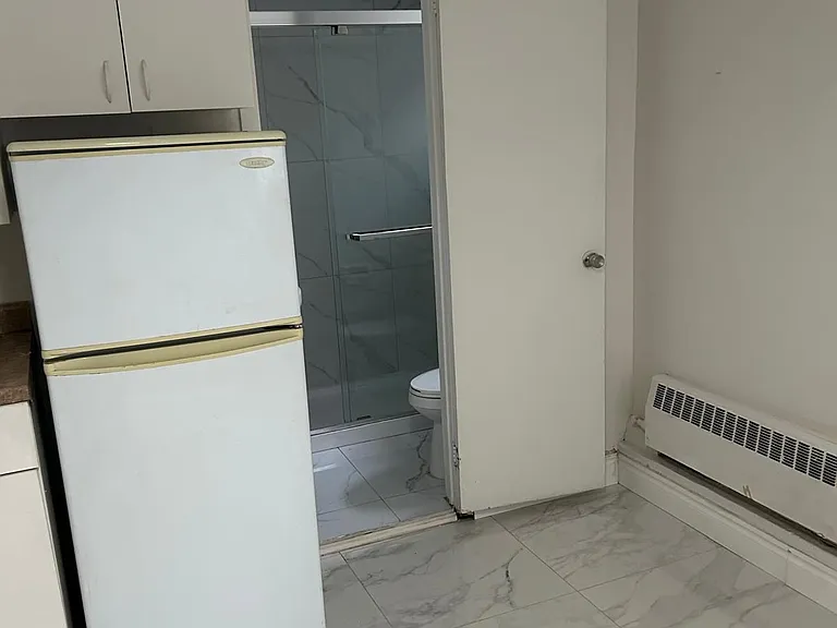 2 Elm Grove Ave #2 — Photo 5