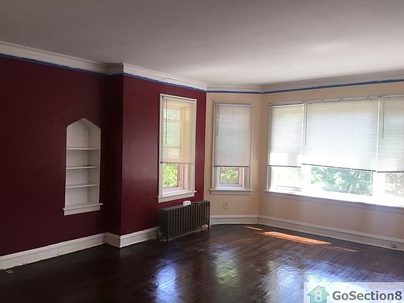 2nd image of 8028 S Paulina St #2