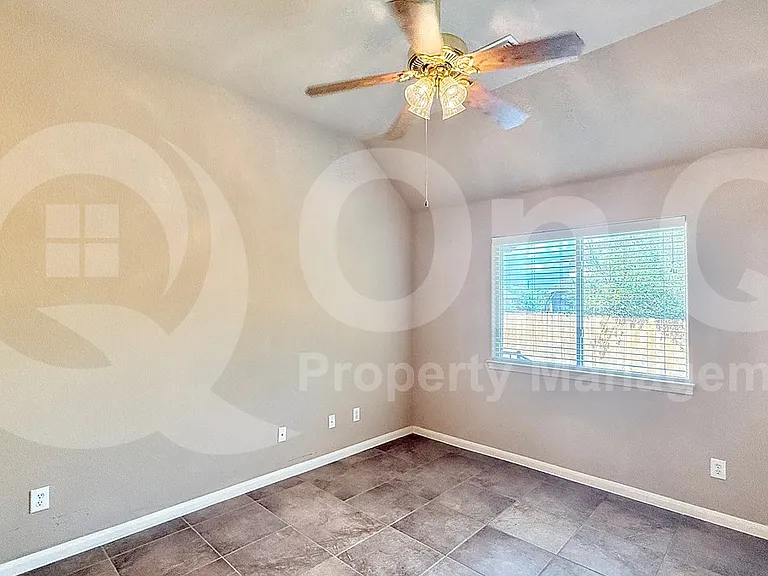 1621 Liberty Oaks Blvd — Photo 11