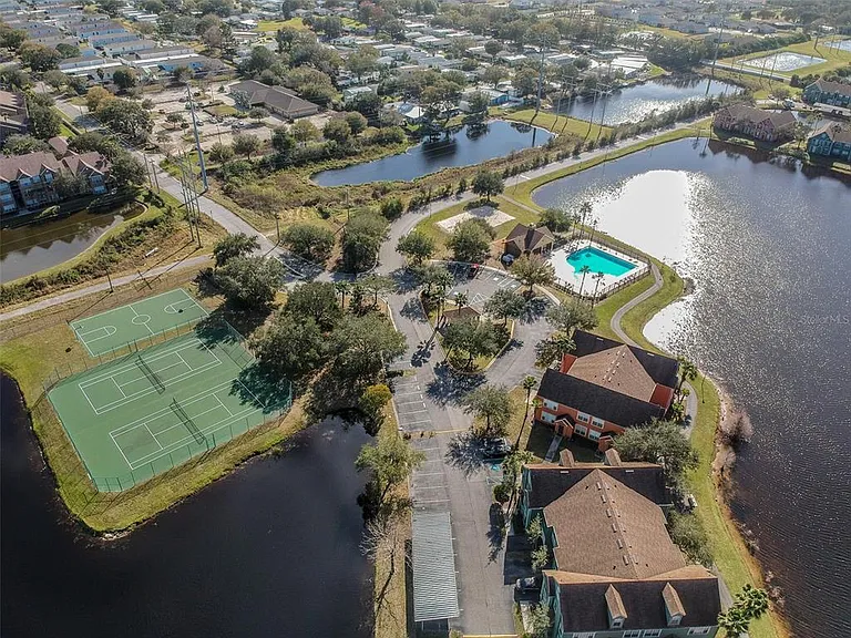 10462 White Lake Ct — Photo 43