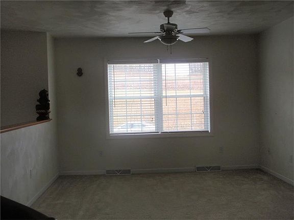2nd image of 253 Bentley Dr