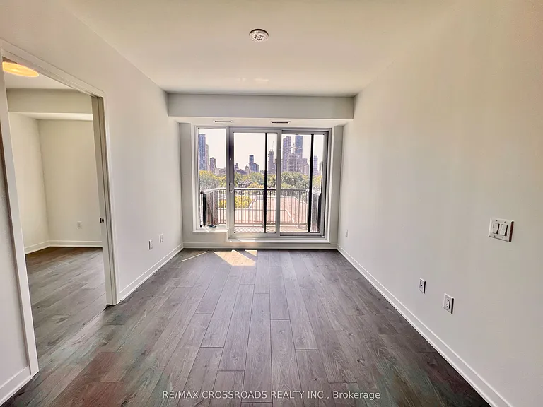 10 Oak St #523 — Photo 9