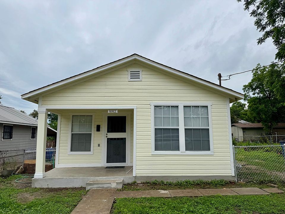 1st image of 226 E Malone Ave