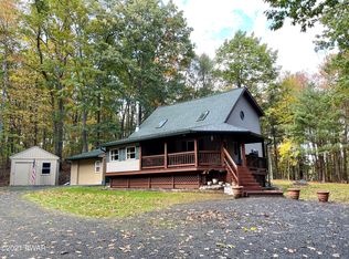 124 Butchs Rd, Hawley, PA 18428