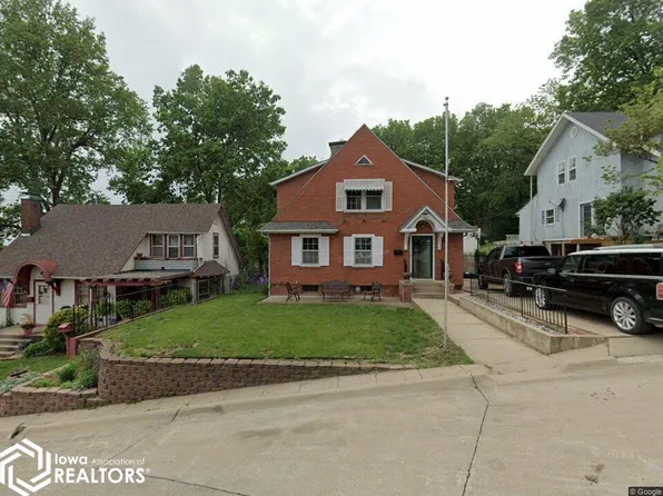 20 Sunnyside Dr, Fort Madison, IA 52627