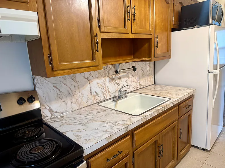 1777 Stone Ave — Photo 10