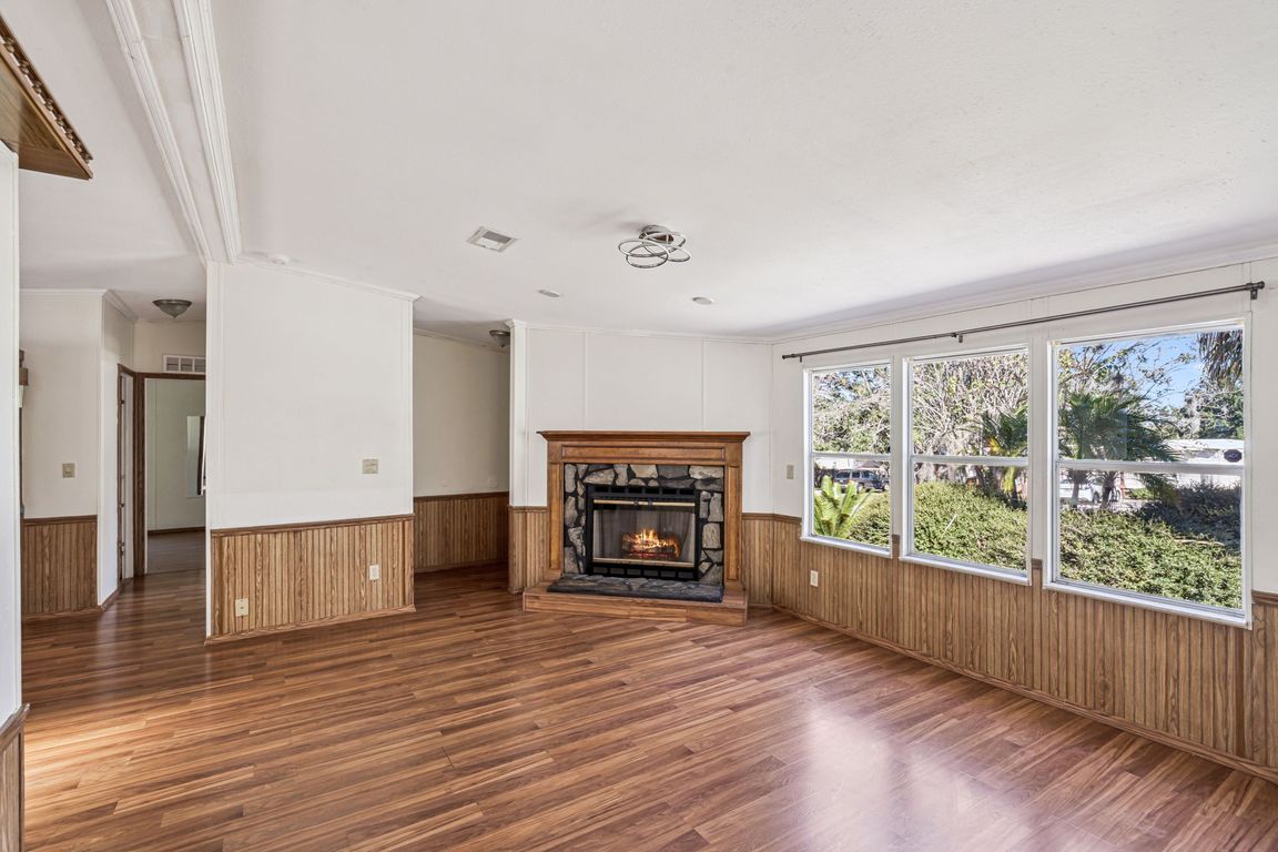 next background image