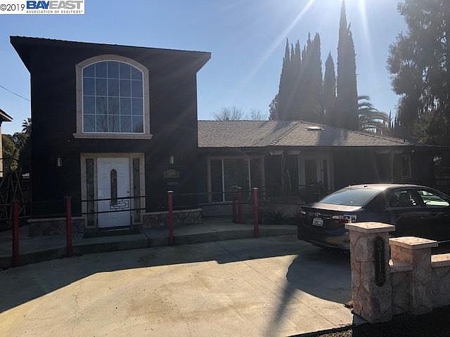 1st image of 3118 Country Club Blvd