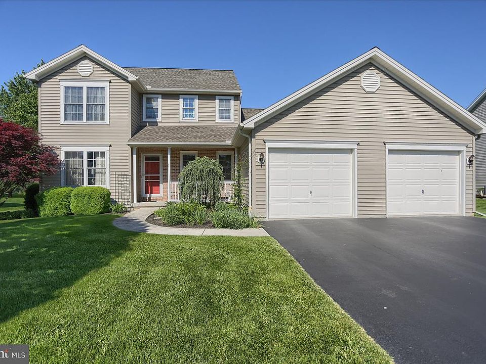 1st image of 3 Fenwick Dr