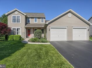 3 Fenwick Dr, Carlisle, PA 17015