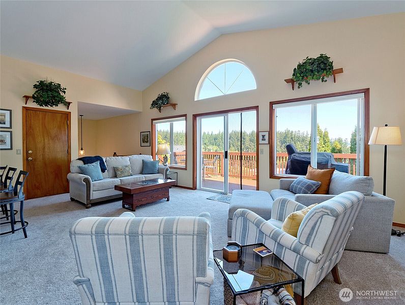 5th image of 1273 SE Camano Drive