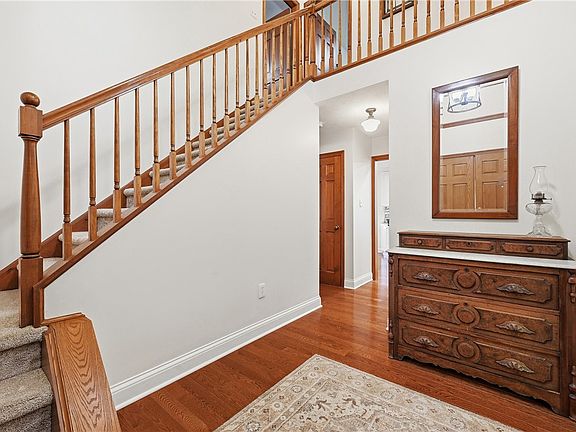 4th image of 4108 Jasmine Dr