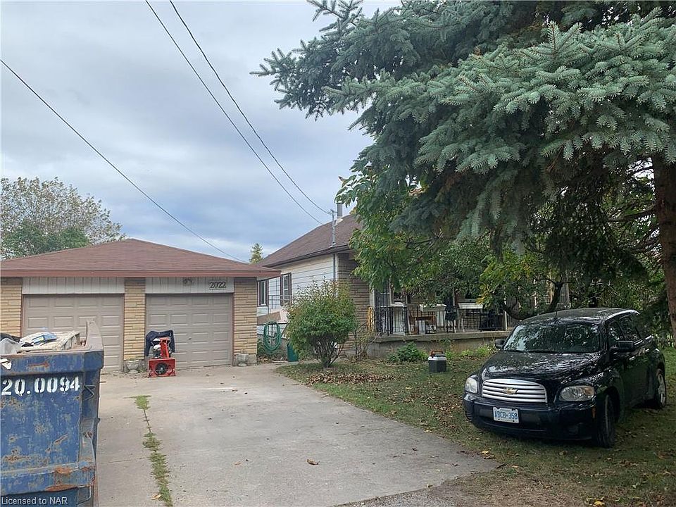 2nd image of 2022 Stanley Ave