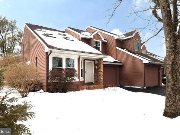 1959 Harvest Cir, State College, PA 16803