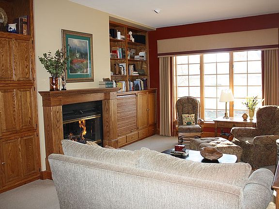 3rd image of 806 8th St