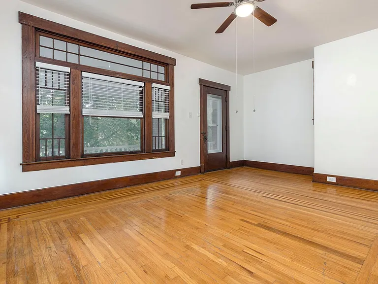 145 N Keats Ave — Photo 6