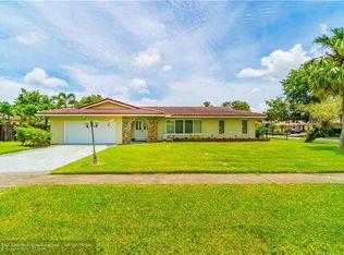 7392 SW 9th Ct, Plantation, FL 33317