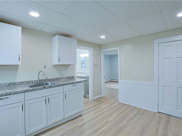 156 Urban Ave FLOOR 3